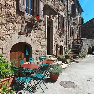  Frühstückspension The Tavern Frankreich